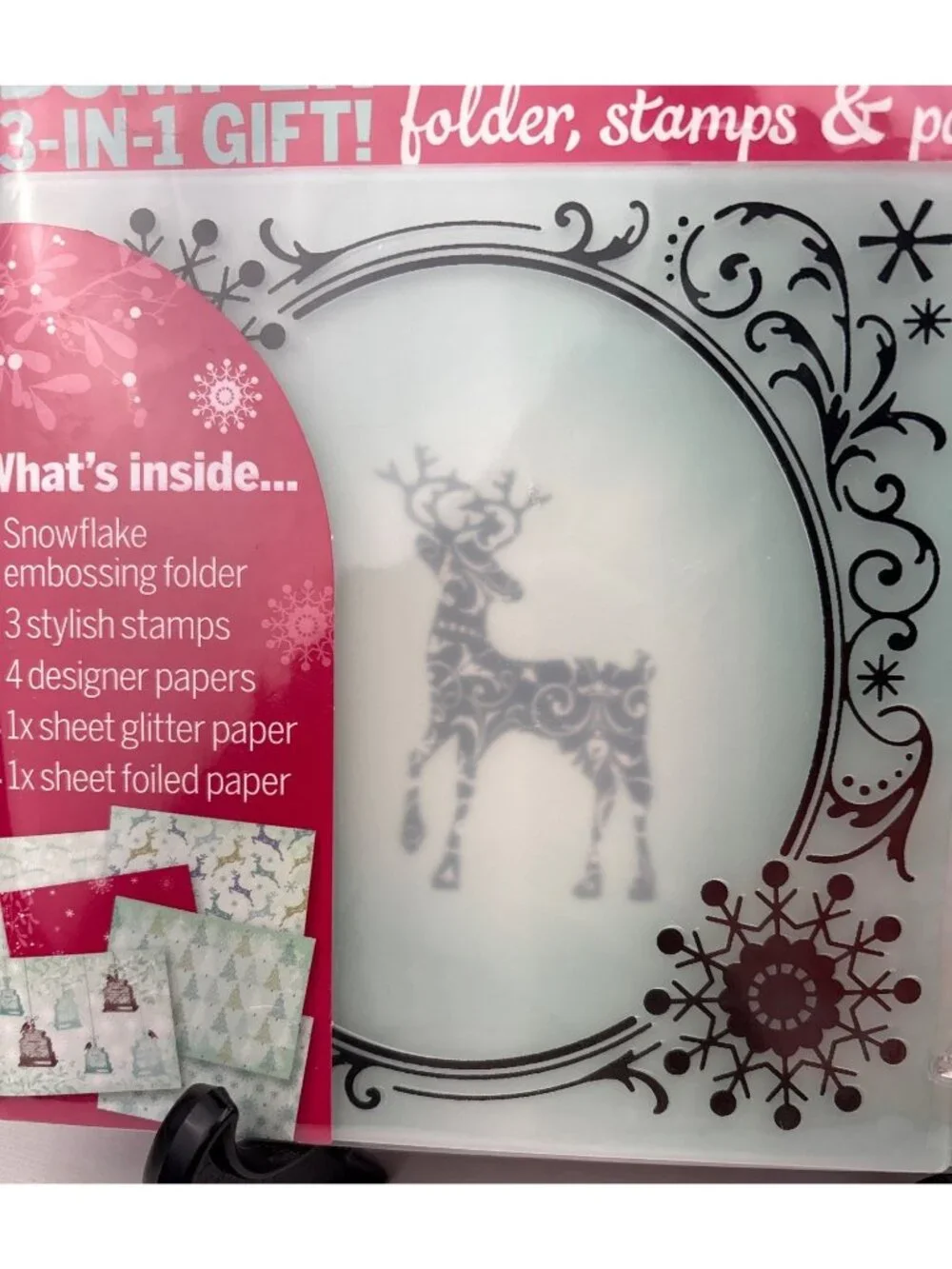 Jennifer Ellory unleash festive